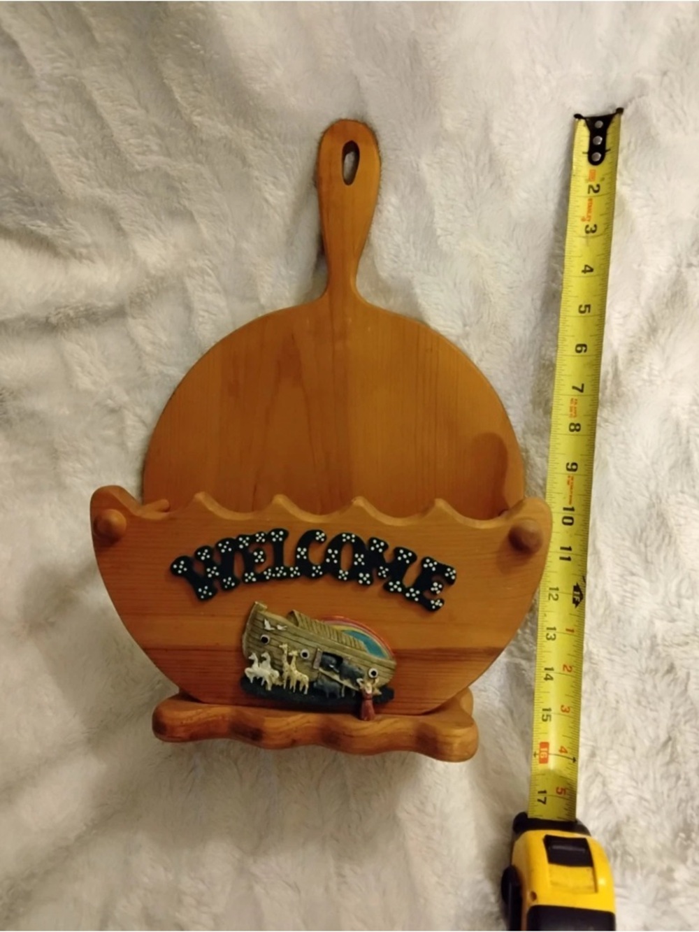 Wooden Vintage Wall Accent Decor Paper Plate Holder with Noah's Ark Cottagecore - Picture 2 of 6